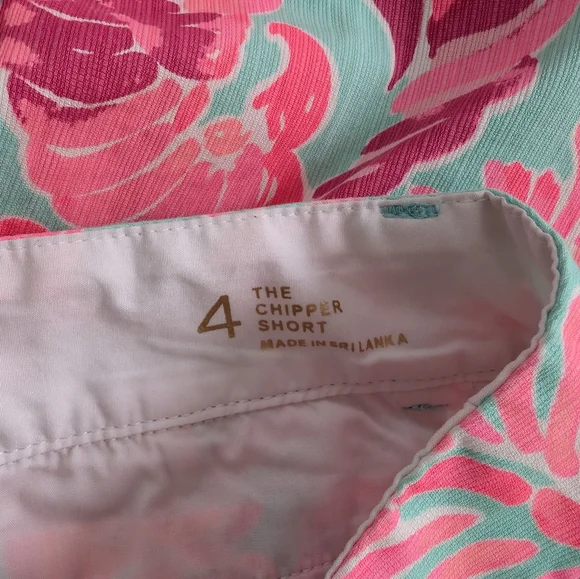 Lilly Pulitzer Vibrant Tropical Print Chipper Shorts - Picture 5 of 11